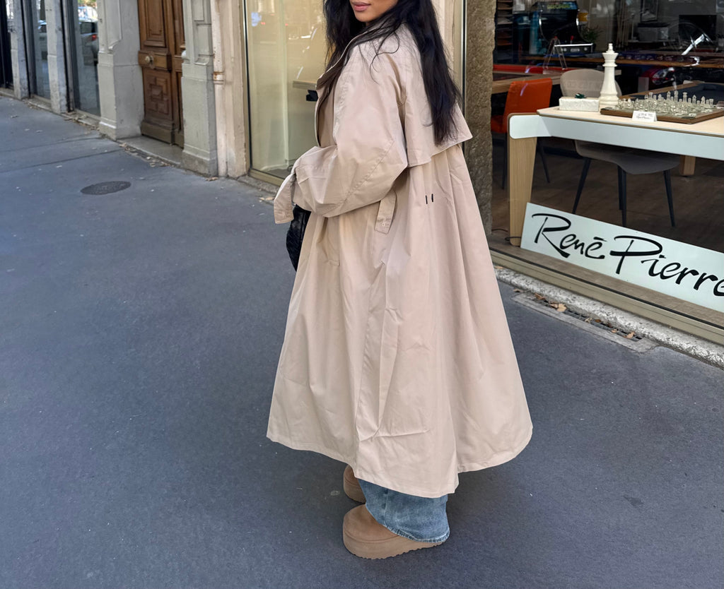 Trench long Signature